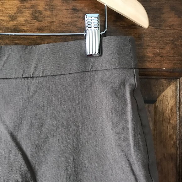 FINAL DAY - FINAL PRICE - Style & Co. Brown Pull-On Cropped Pants Medium/Short - Picture 4 of 9